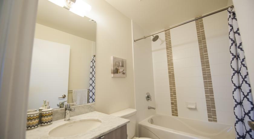 Accurate Plus Furnished Apartment- Brickstone Mews Mississauga Room photo