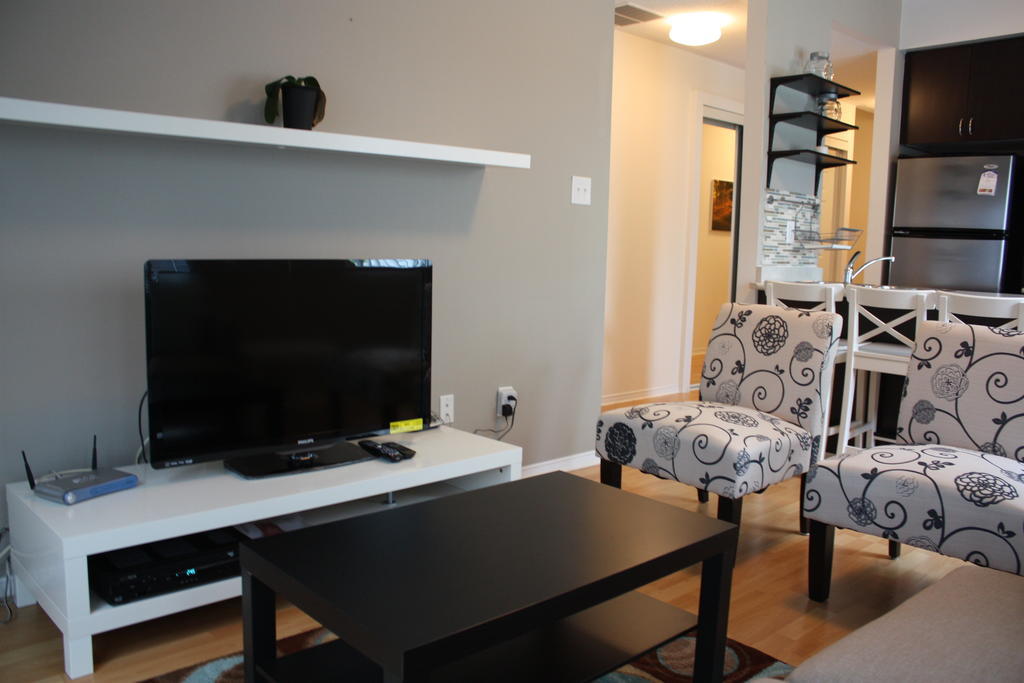 Accurate Plus Furnished Apartment- Brickstone Mews Mississauga Room photo