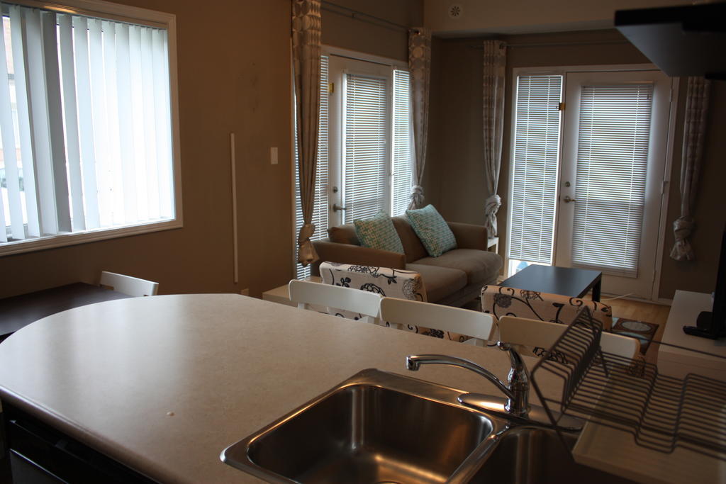 Accurate Plus Furnished Apartment- Brickstone Mews Mississauga Room photo